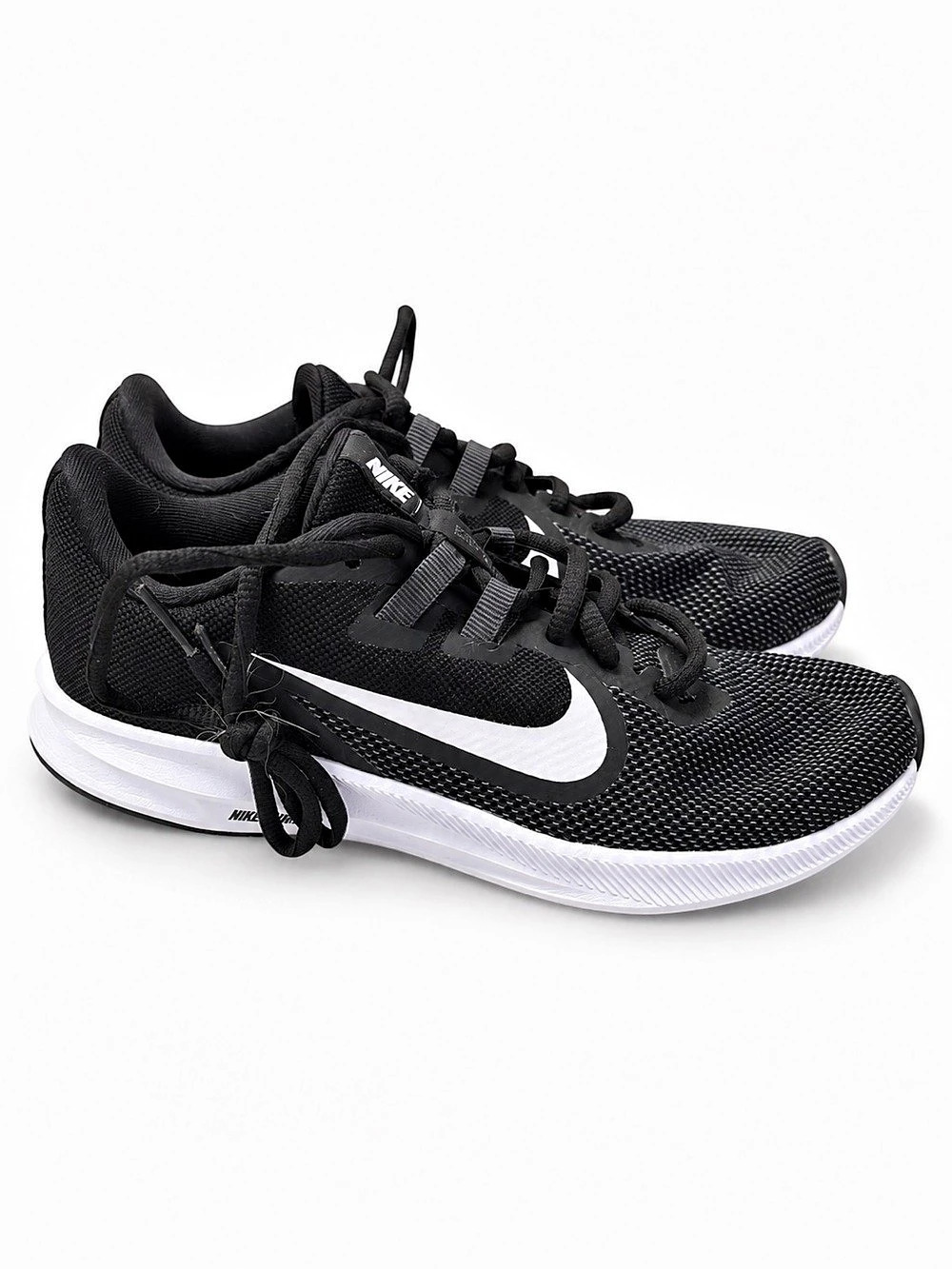 Nike Revolution 5 Athletic Shoes Black & White US 7